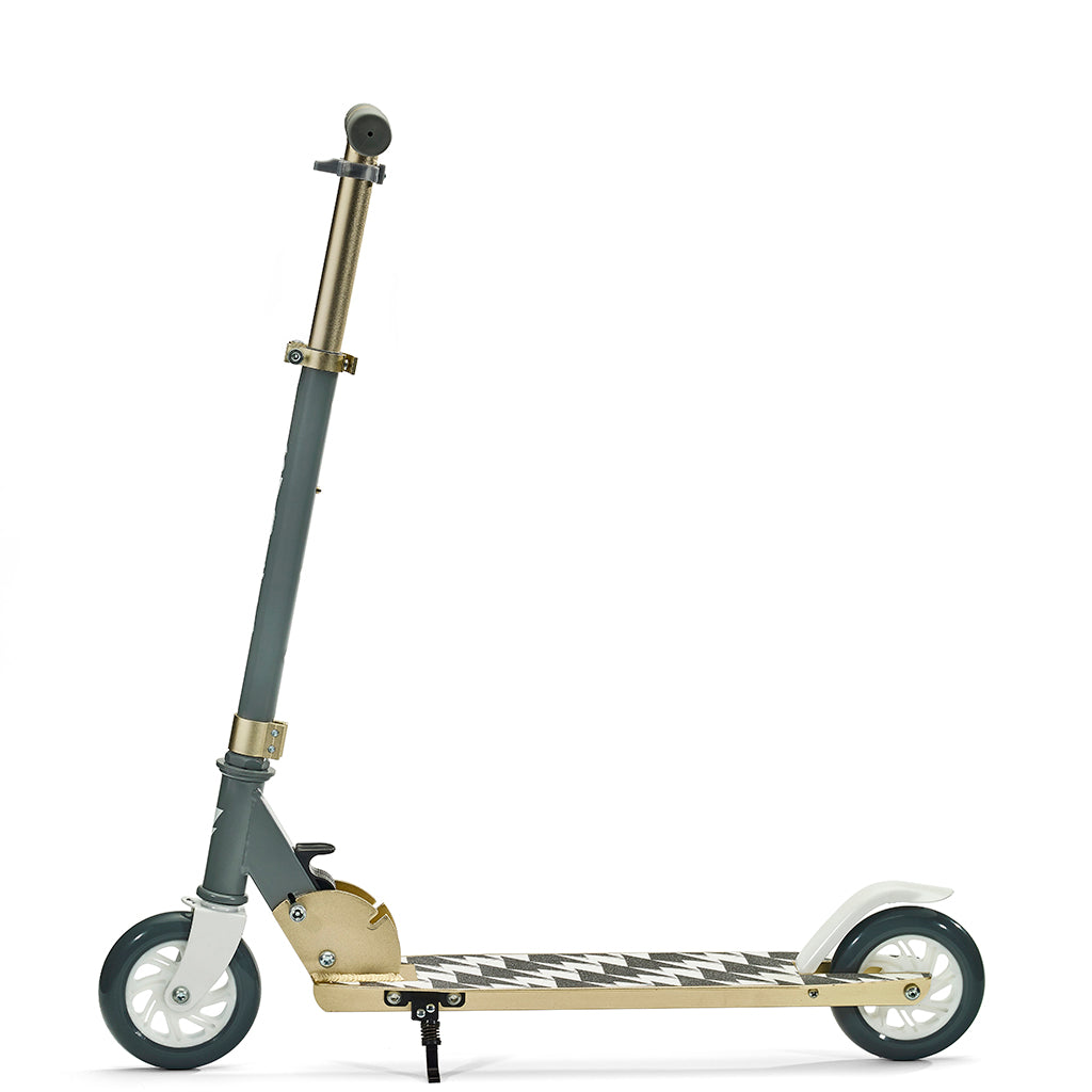 Svolta Legend 2-wheel kick scooter compact folding travel kids white grey gray gold lightning bolts kick stand
