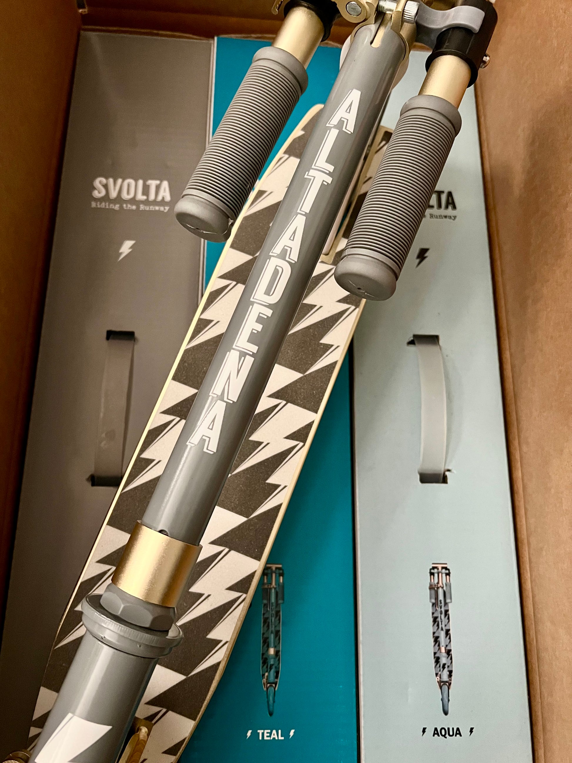 Svolta_Altadena_Custom_Scooter